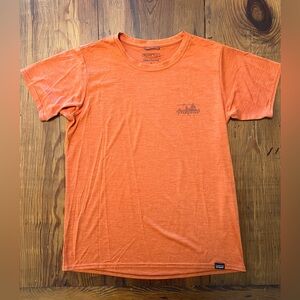 Patagonia women’s capilene cool daily short sleeve shirt size small